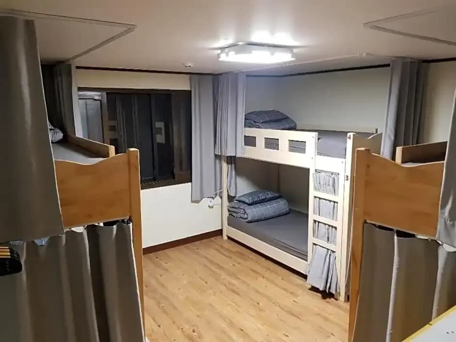 Able Guesthouse Hongdae - photo 3