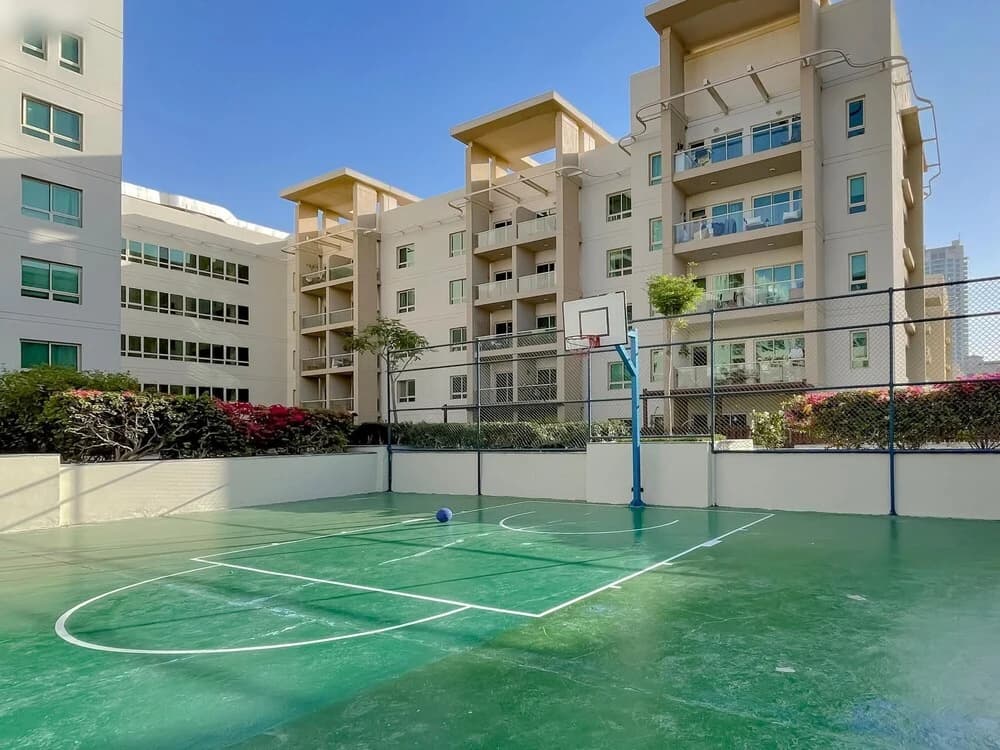Spectacular 1BR Community View - photo 5