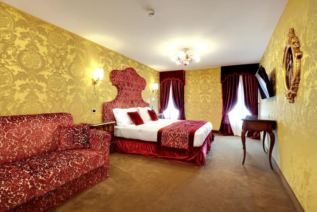 Hotel Casanova Venezia - photo 26