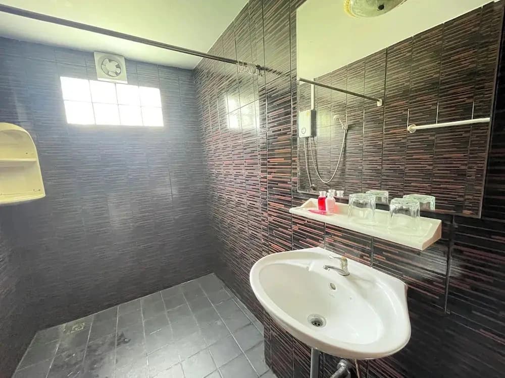 Plan B house - photo 9