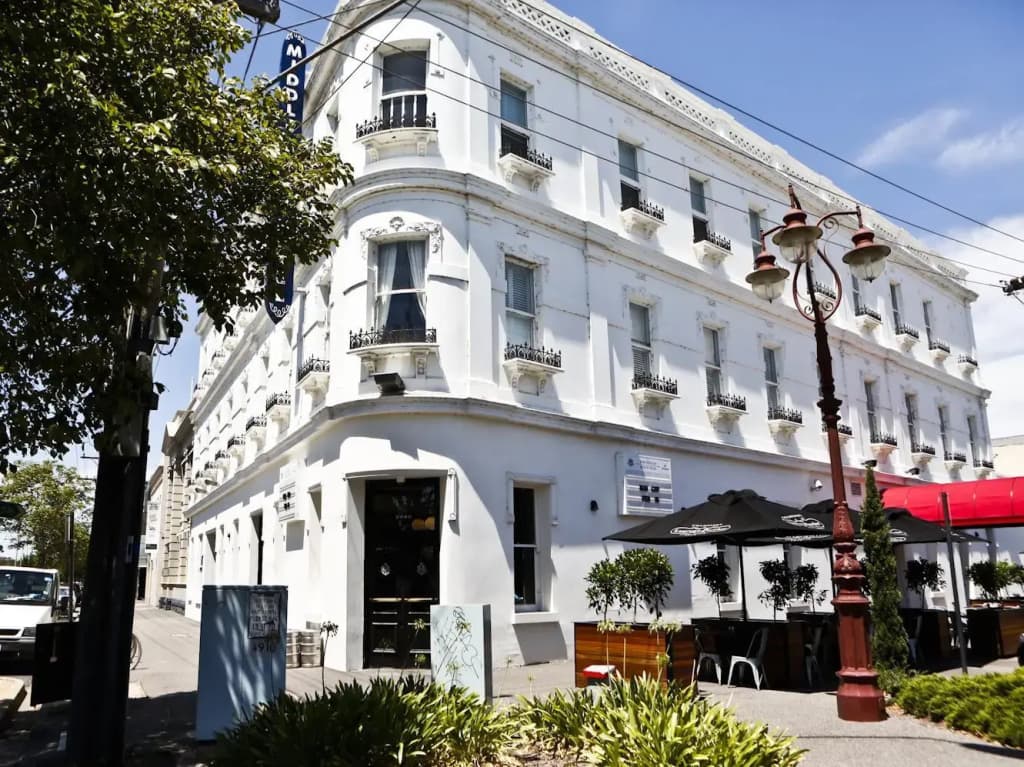 Middle Park Hotel - main photo