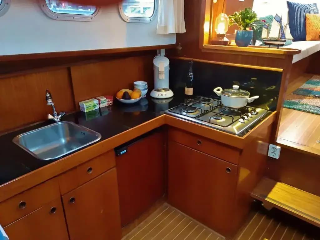 Motor Yacht Almaz - photo 10