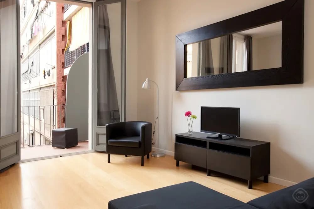 Modern Center Apartments - photo 21