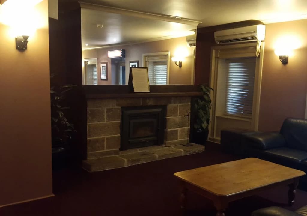 Wisemans Inn Hotel - photo 13