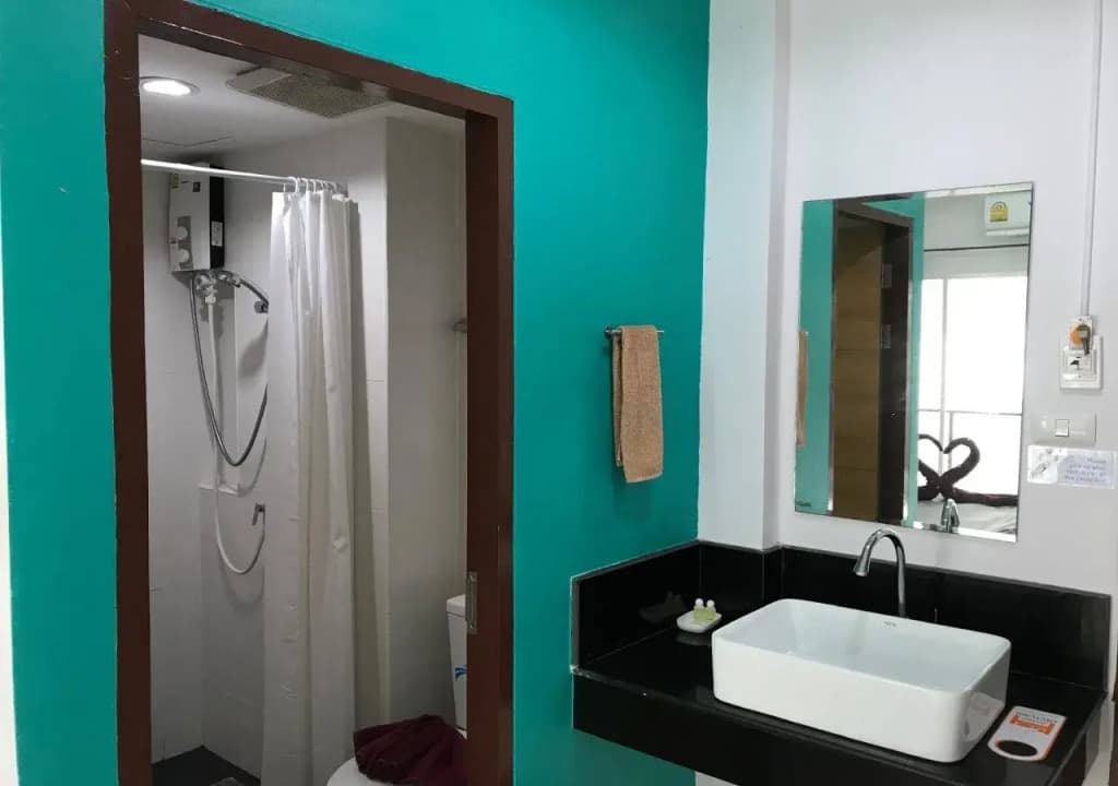 Bedbox Guesthouse & Hostel - photo 7