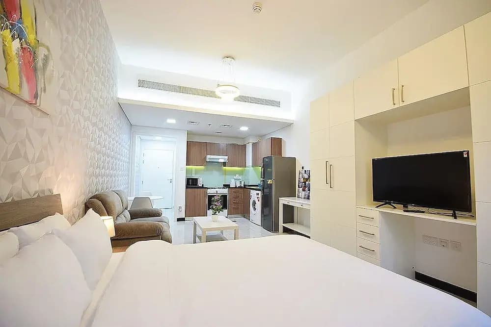 Crystal Residence - photo 1