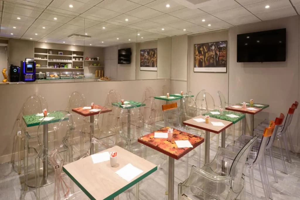 Hotel Les Jardins de Montmartre - photo 15