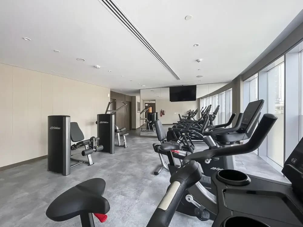 Opera Grand 2BR - Downtown - photo 15