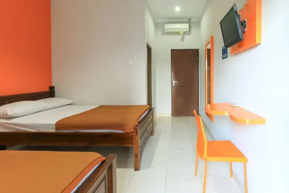 Hotel Warta Puspita - photo 4