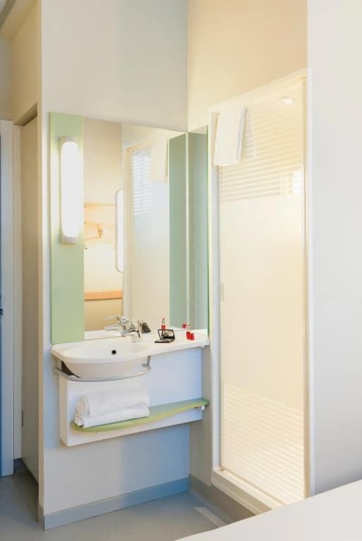 Ibis Budget Madrid Calle 30 - photo 19