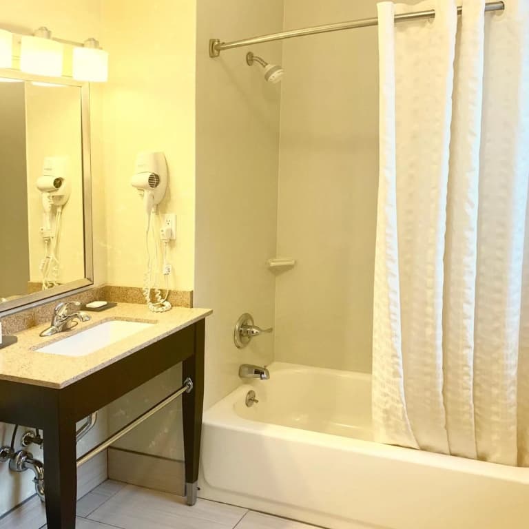 The Hotel @ Fifth Avenue - photo 43