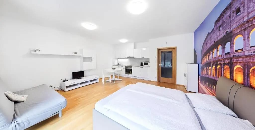Garden Towers Apartments - photo 2