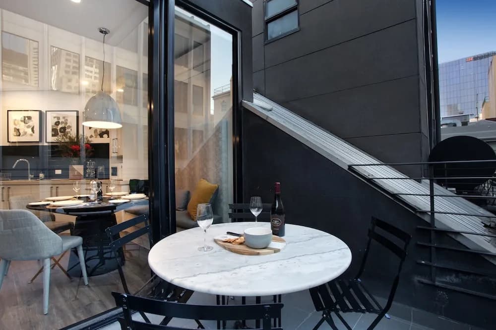 StayCentral - Little Collins (CBD) - photo 16