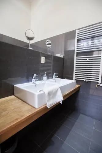 Helmers | Artfulstay - photo 9