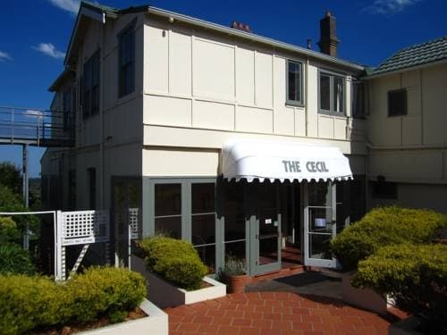The Cecil Guesthouse - photo 10