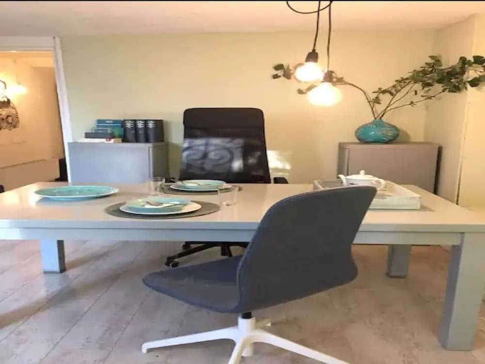 Boutique studio with amazing location - photo 4