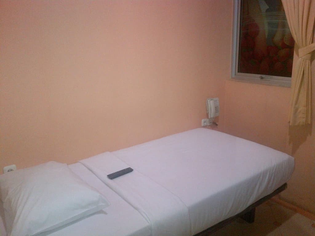 Twins Hotel Manggadua - photo 6