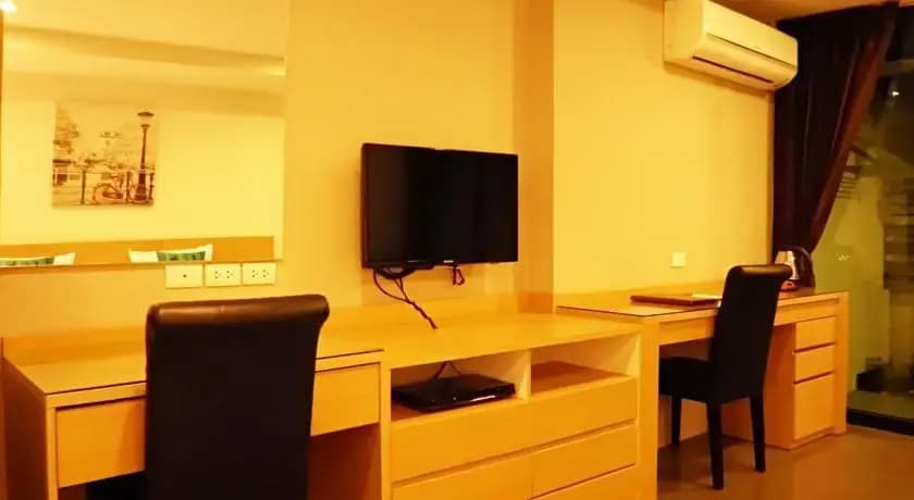 Marigold Boutique Apartment - photo 3