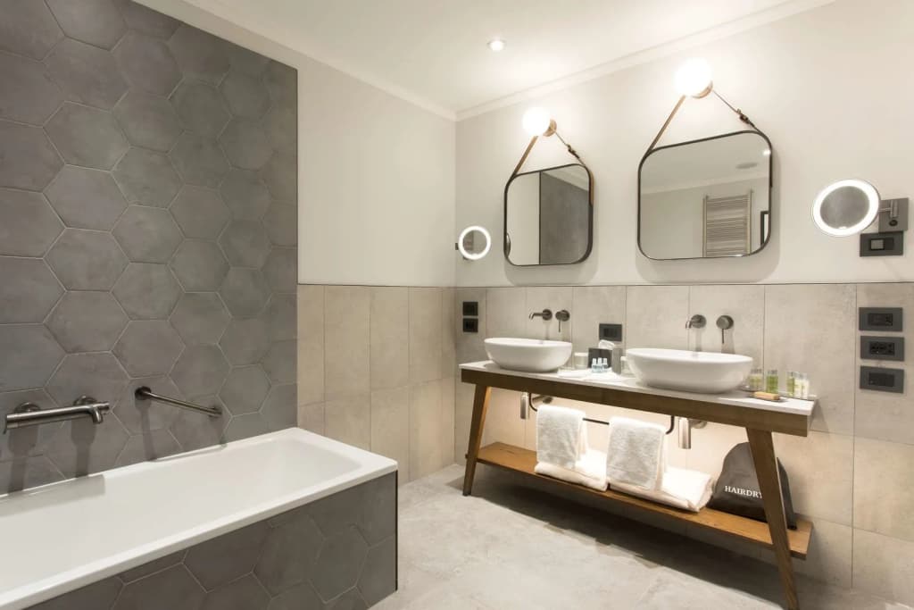 Hotel DoubleTree by Hilton Rome Monti - photo 8