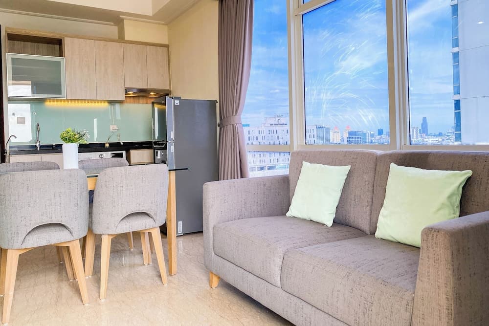 Comfy And Spacious 2Br At Menteng Park Apartment - photo 5