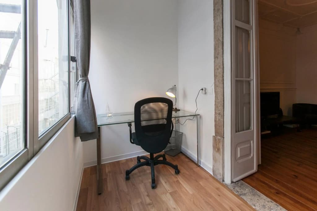 Lisbon Apartment - photo 12