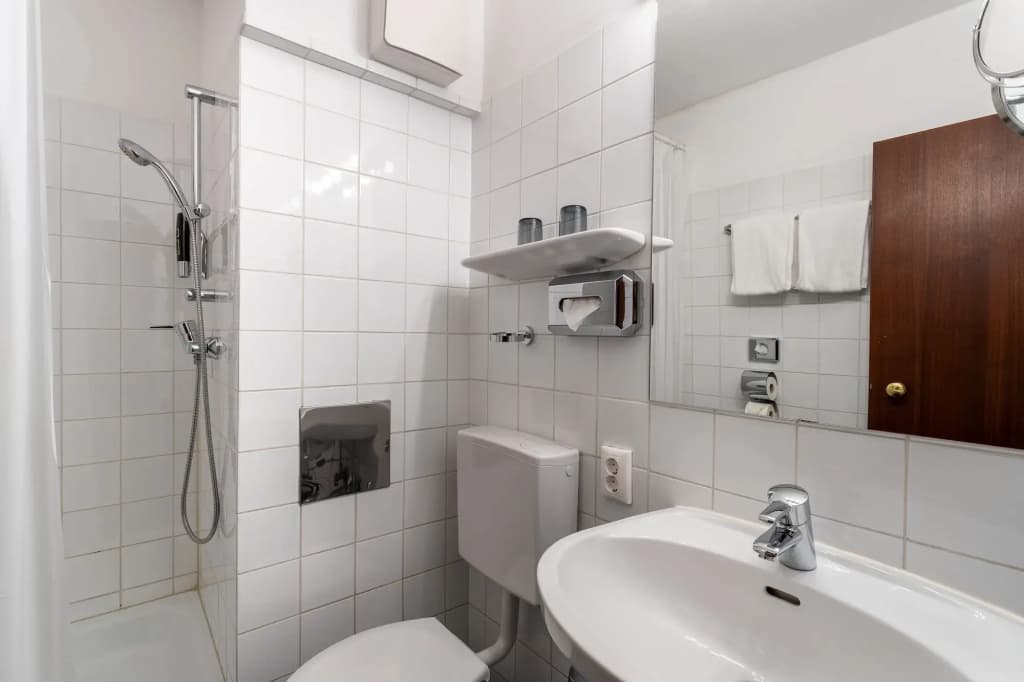 Hotel Calmo - photo 8