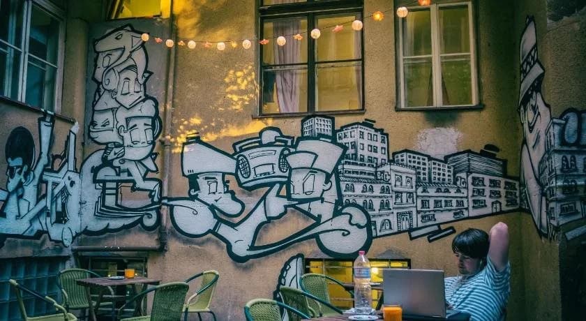 Clown and Bard Hostel - photo 19