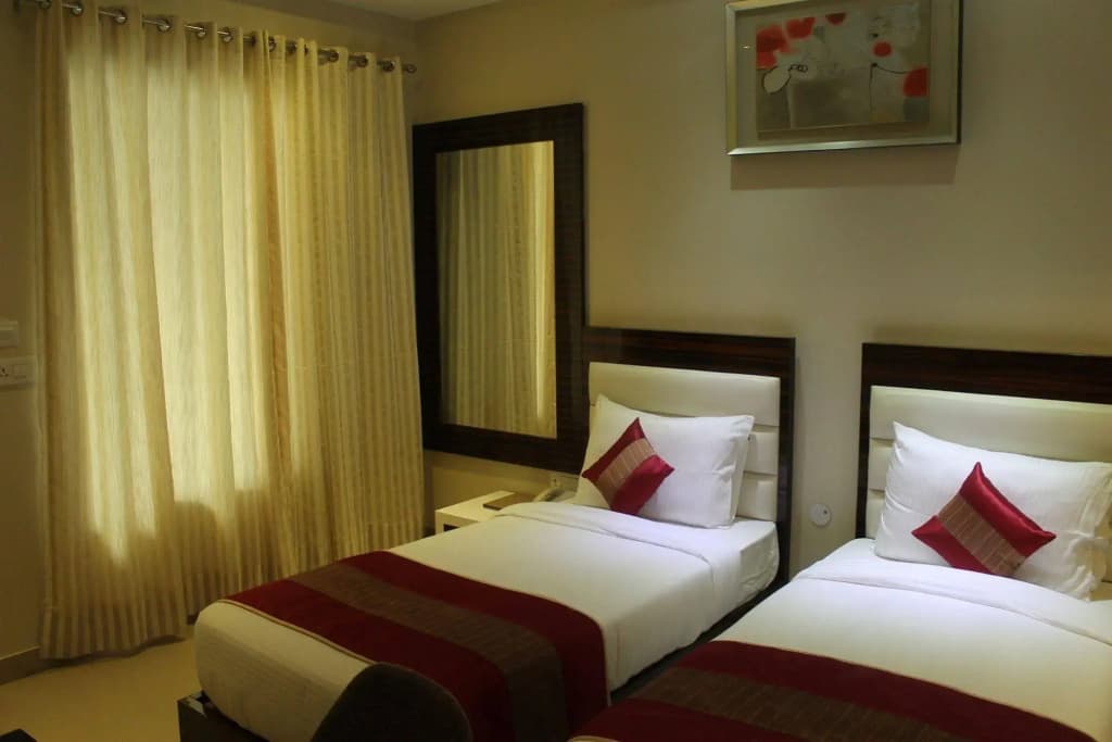Hotel Gulnar - photo 1