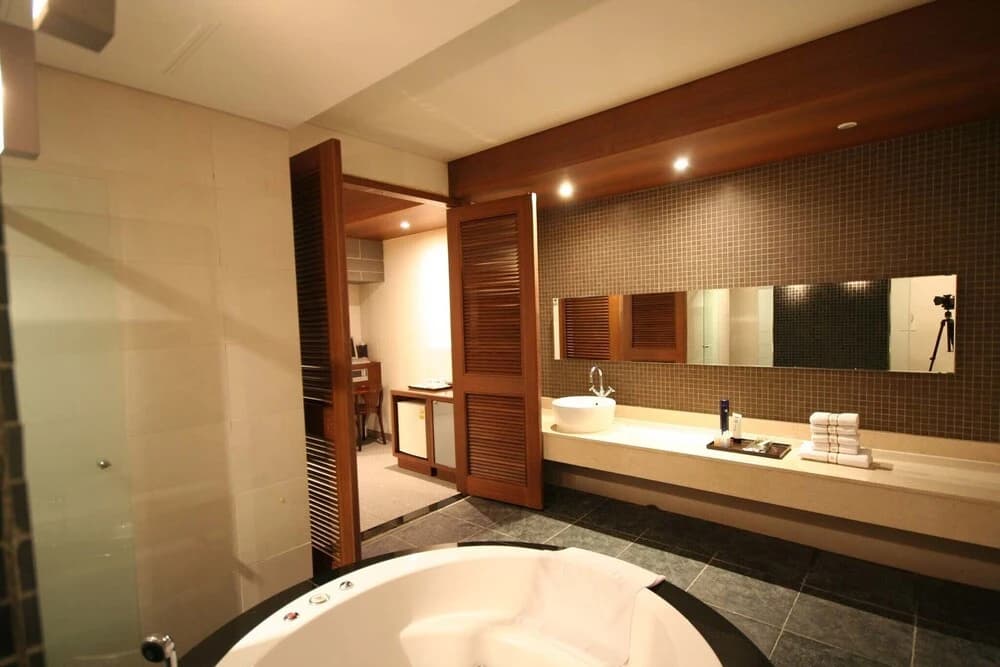 Sangbong May - photo 12