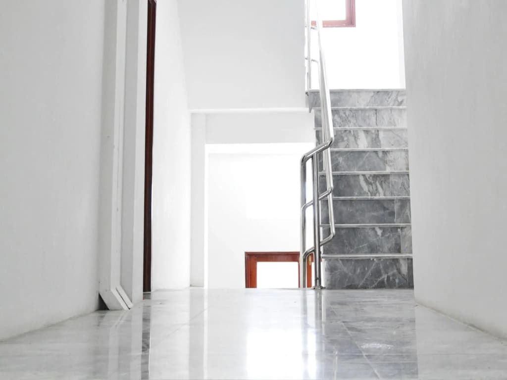 Highfive Guest House - photo 11