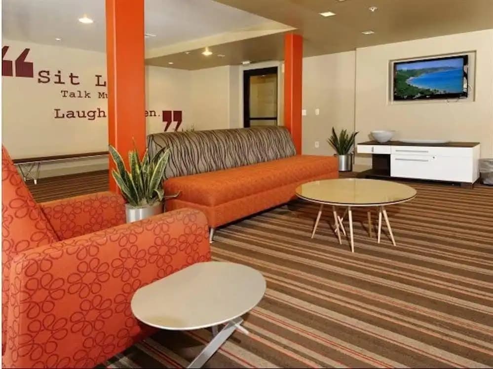 The 5600 Wilshire Boulevard - photo 4