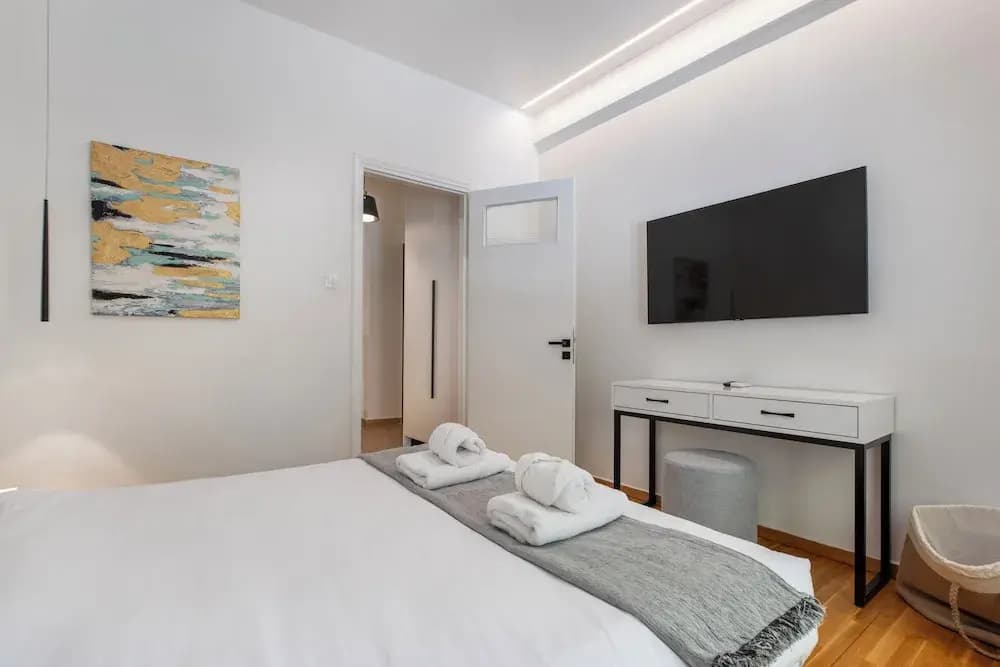 Viora Stunning Deluxe Studio in Athens - photo 6