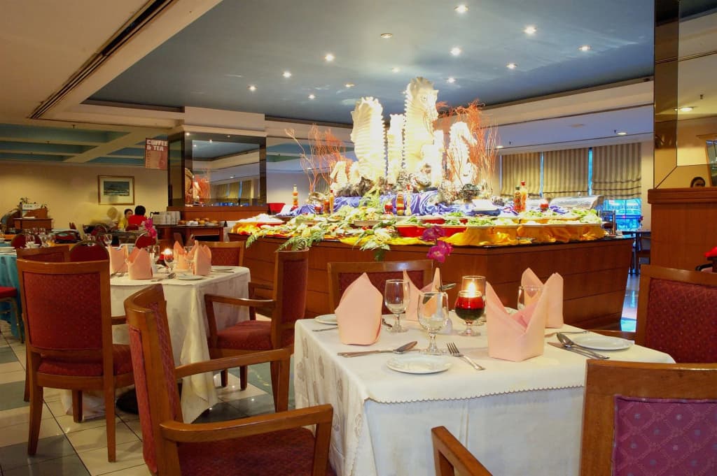 Mega Hotel Miri - photo 18