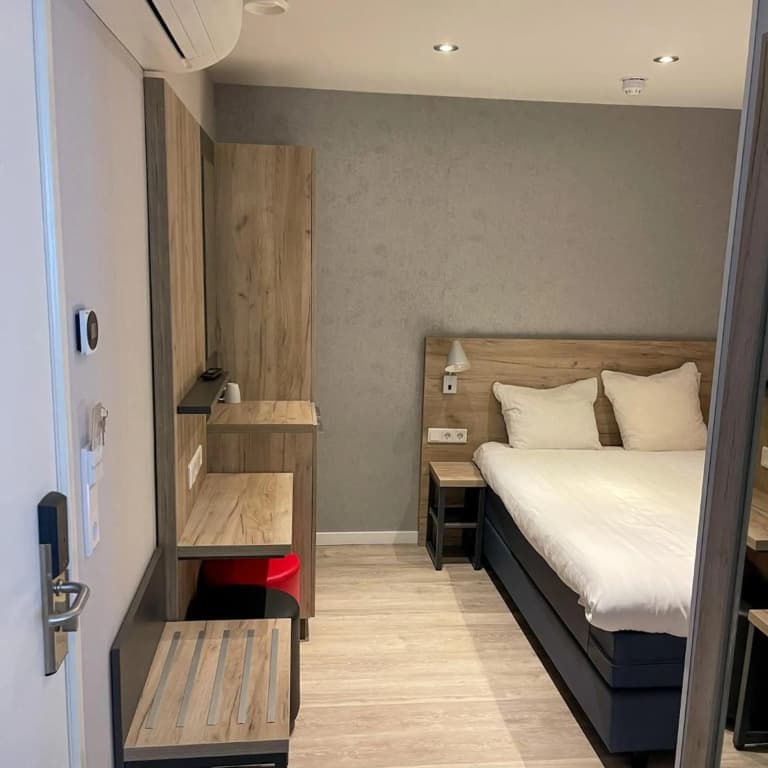 Joy Hotel - photo 30