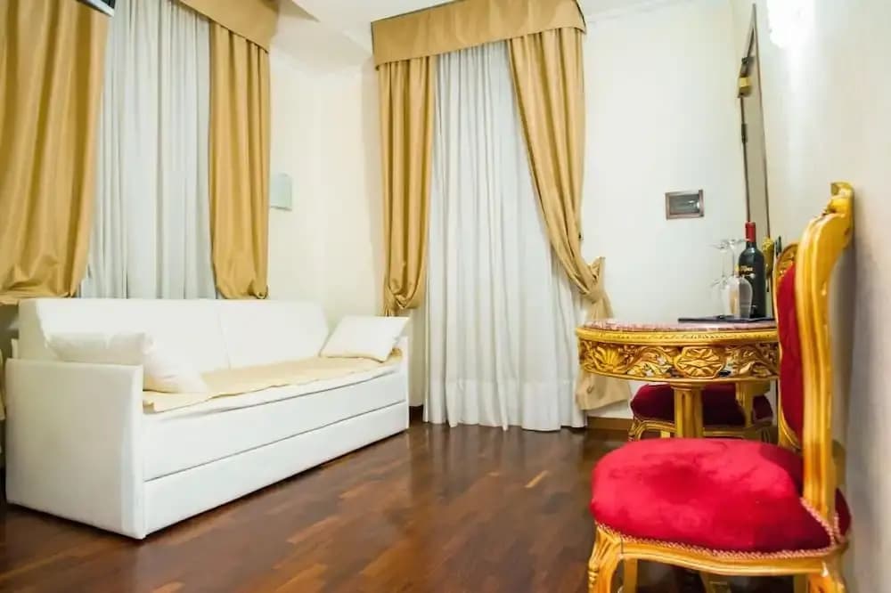 Royal House - photo 6