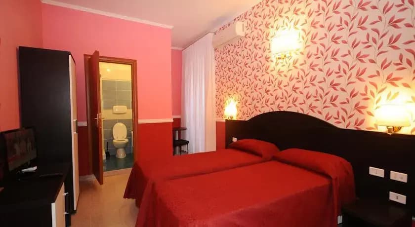 Hotel Pelliccioni - photo 5