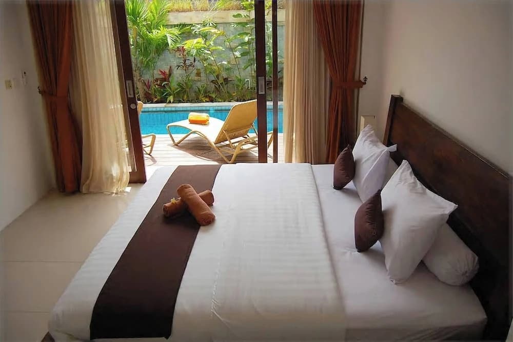 3 BR, 250 Sqmt Villa, Terrace, 10 min Available - photo 2