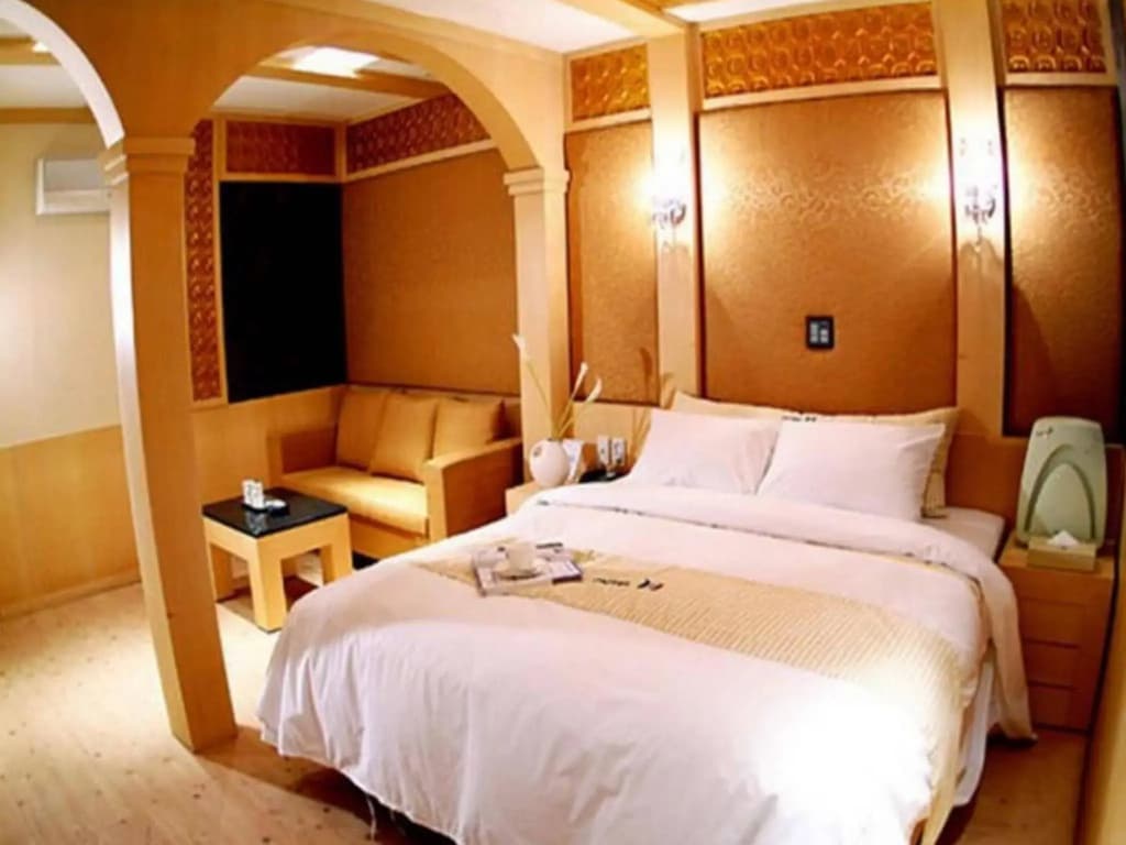 Hotel M - photo 5