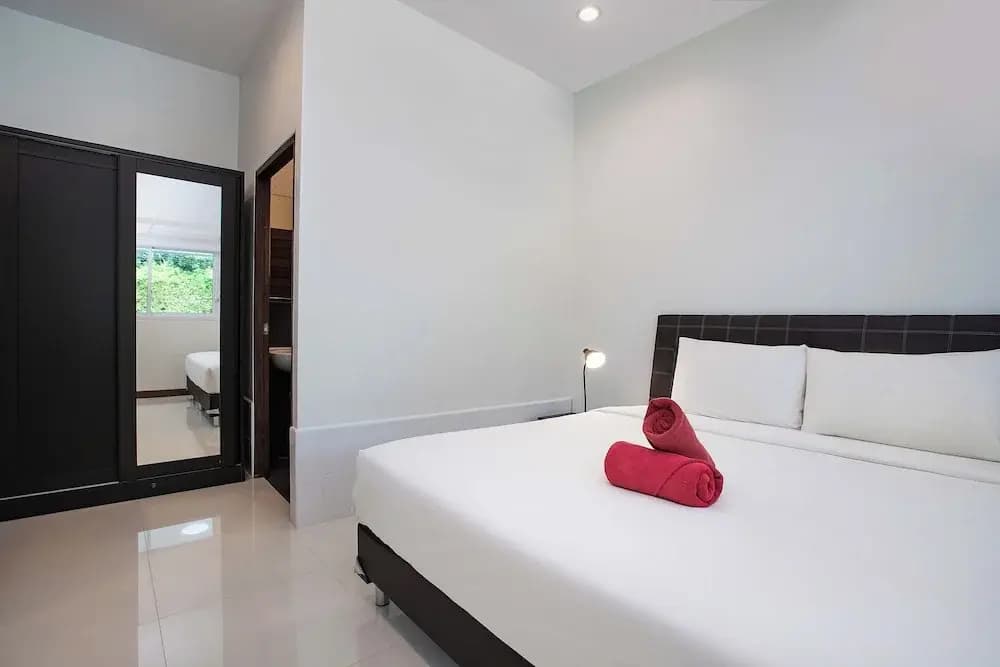 Holiday 2BR Jacuzzi Pool Villa Lancelot3 - photo 2