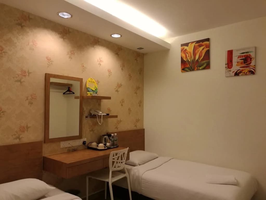 Century Inn Hotel - photo 14