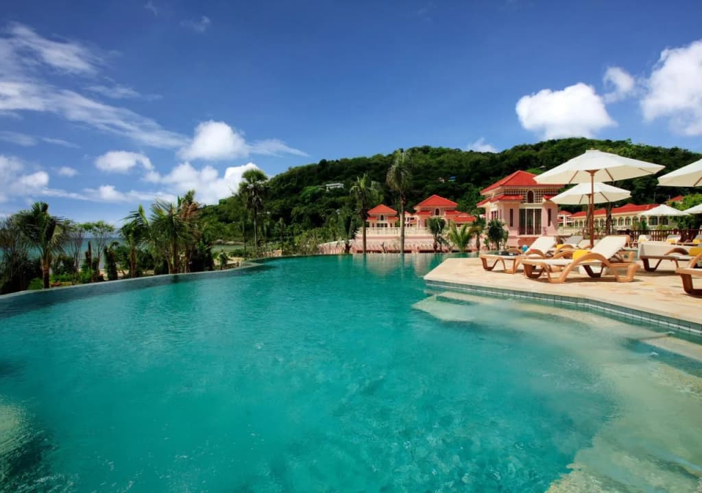 Centara Grand Beach Resort Phuket Hotel - photo 29
