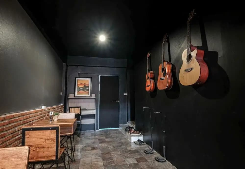 Znap's hostel and Café - photo 22