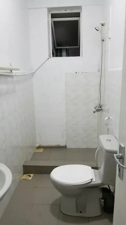 Metro Marine Drive Hotel - photo 8