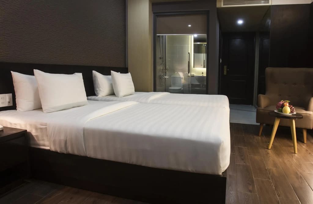 Golden Hotel - photo 2