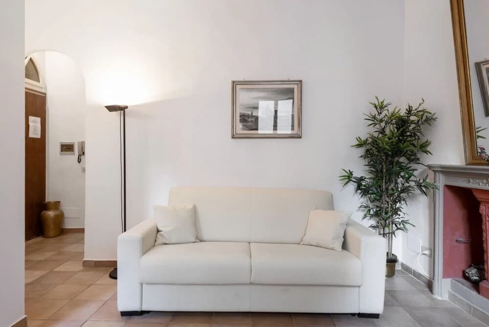 Ponte Vecchio Cozy Flat - photo 5