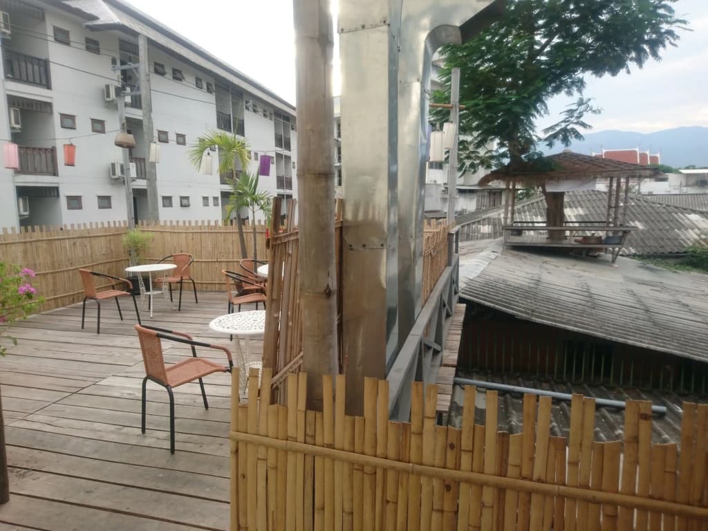 Central Guesthouse - photo 14