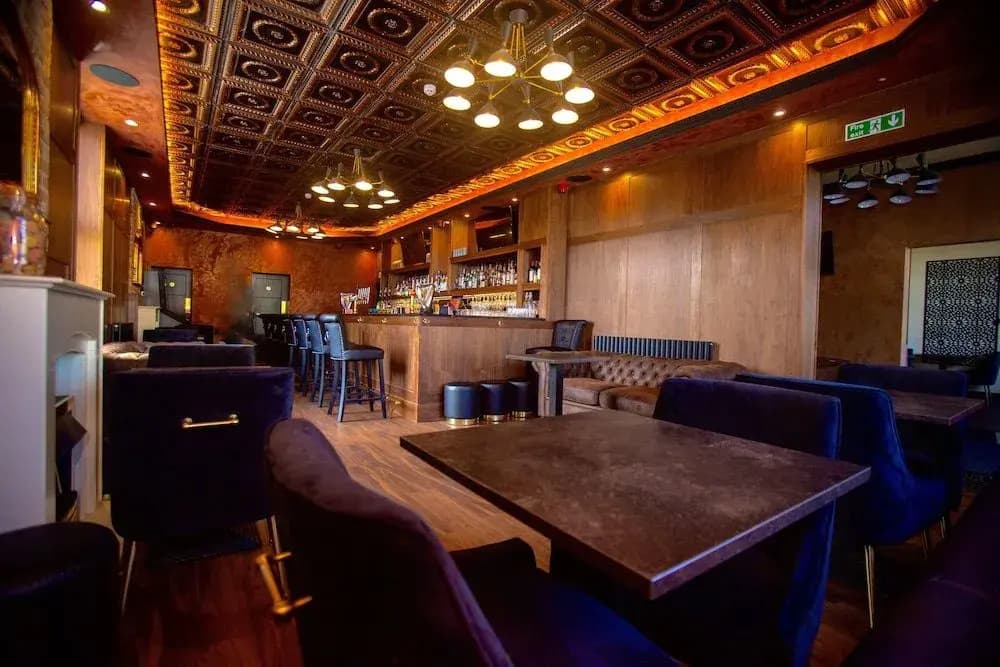 The Hadley Hotel - photo 25