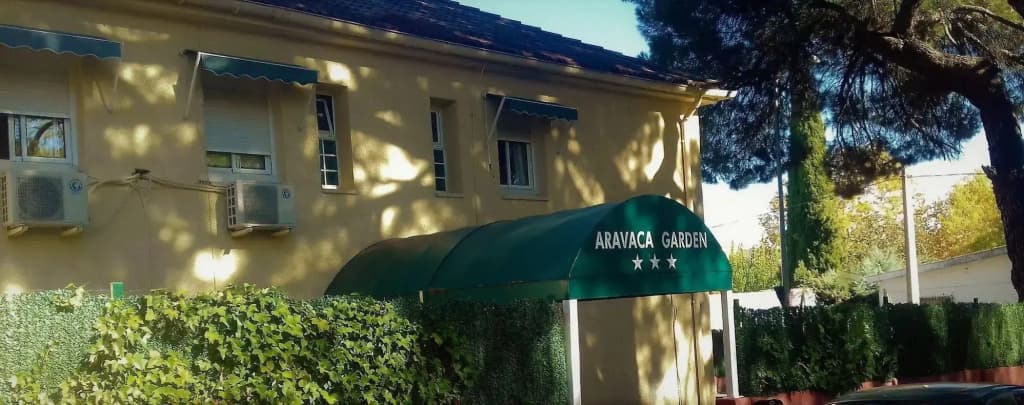 Hostal Aravaca Garden - photo 1