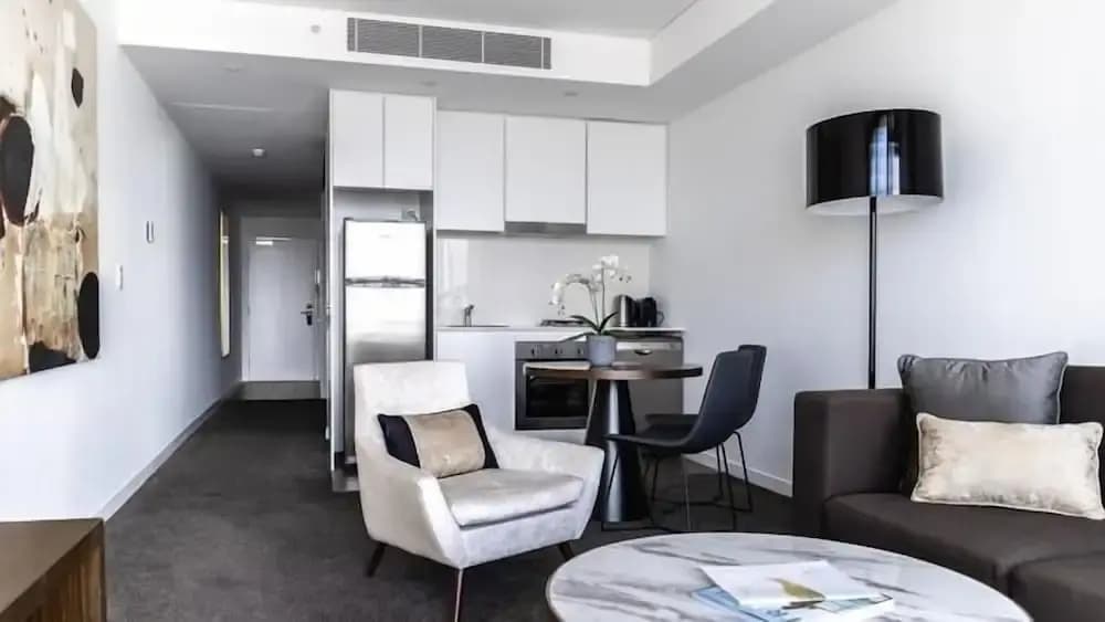 KOZYGURU Chatswood Luxury Studio - photo 5