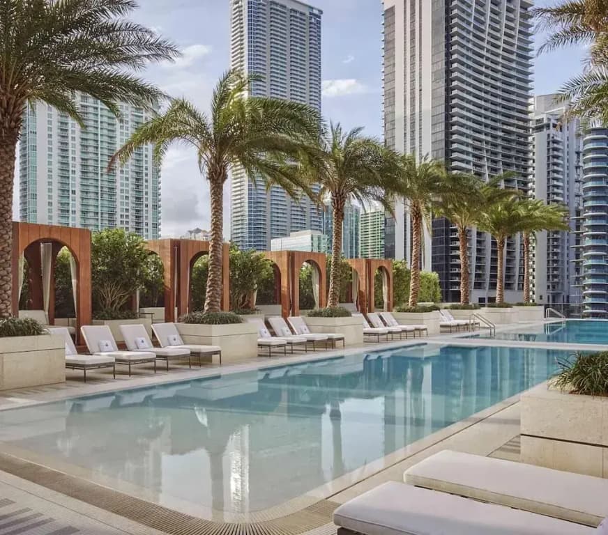 Luxury Suites in Brickell - photo 11